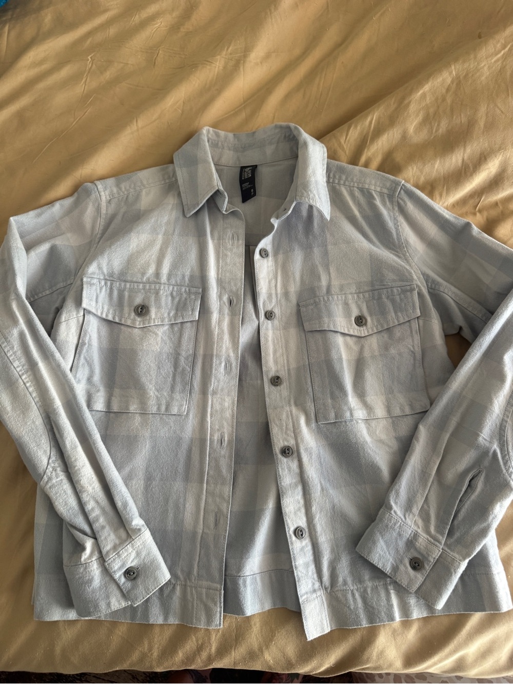 Women’s grain white checkered Button-Up Shacket